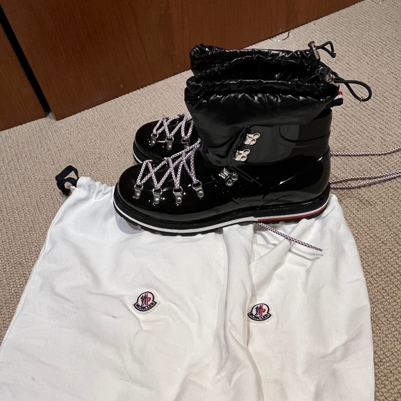 Moncler winter boots size 40. New. Never worn. - Picture 1 of 5